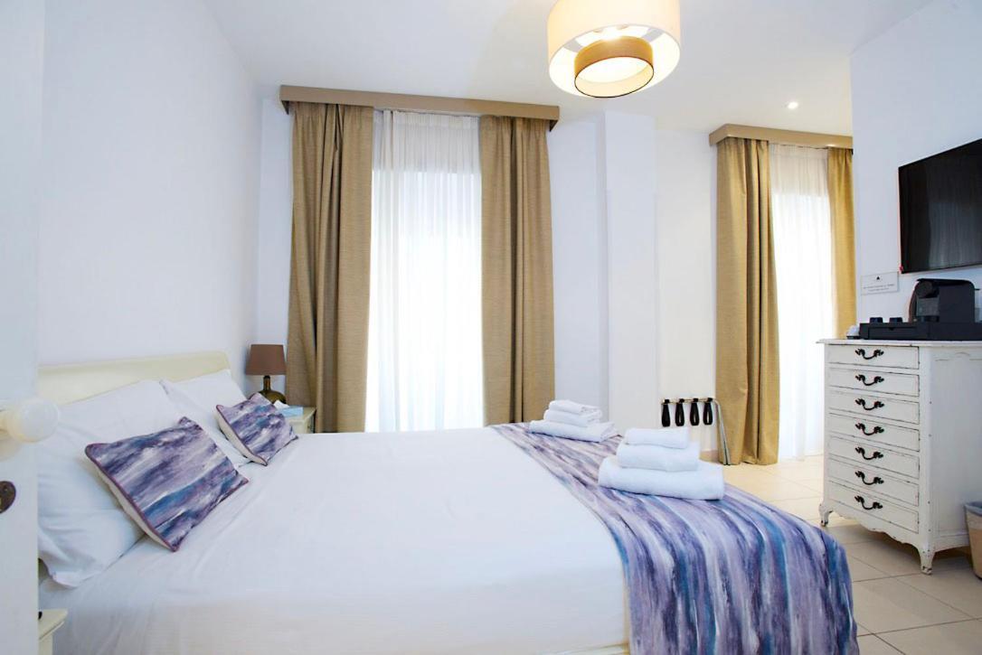 St. Peter' Six & Bed & Breakfast Rome